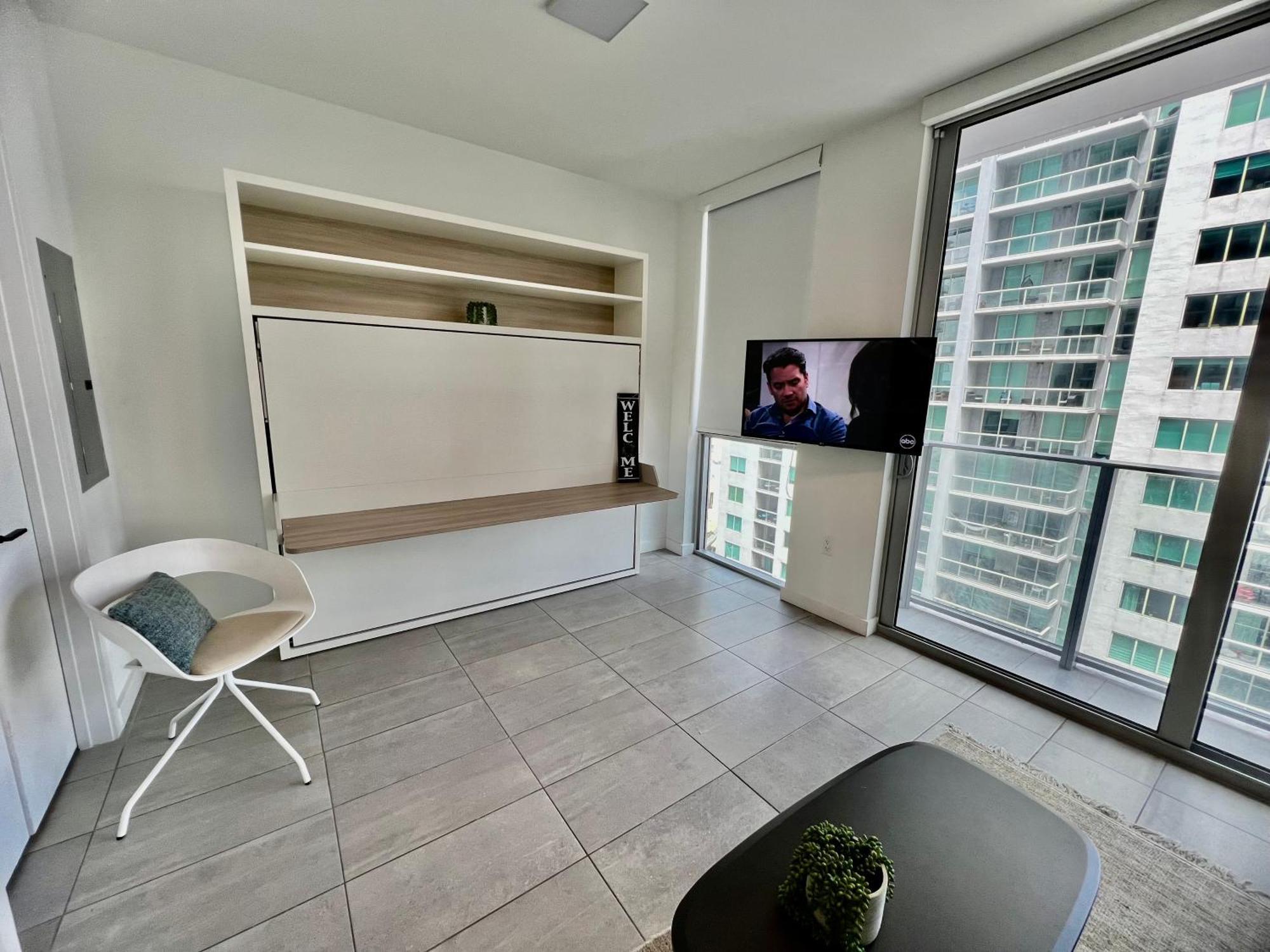 Spacious Studio In The Heart Of Downtown Miami Apartment Екстериор снимка